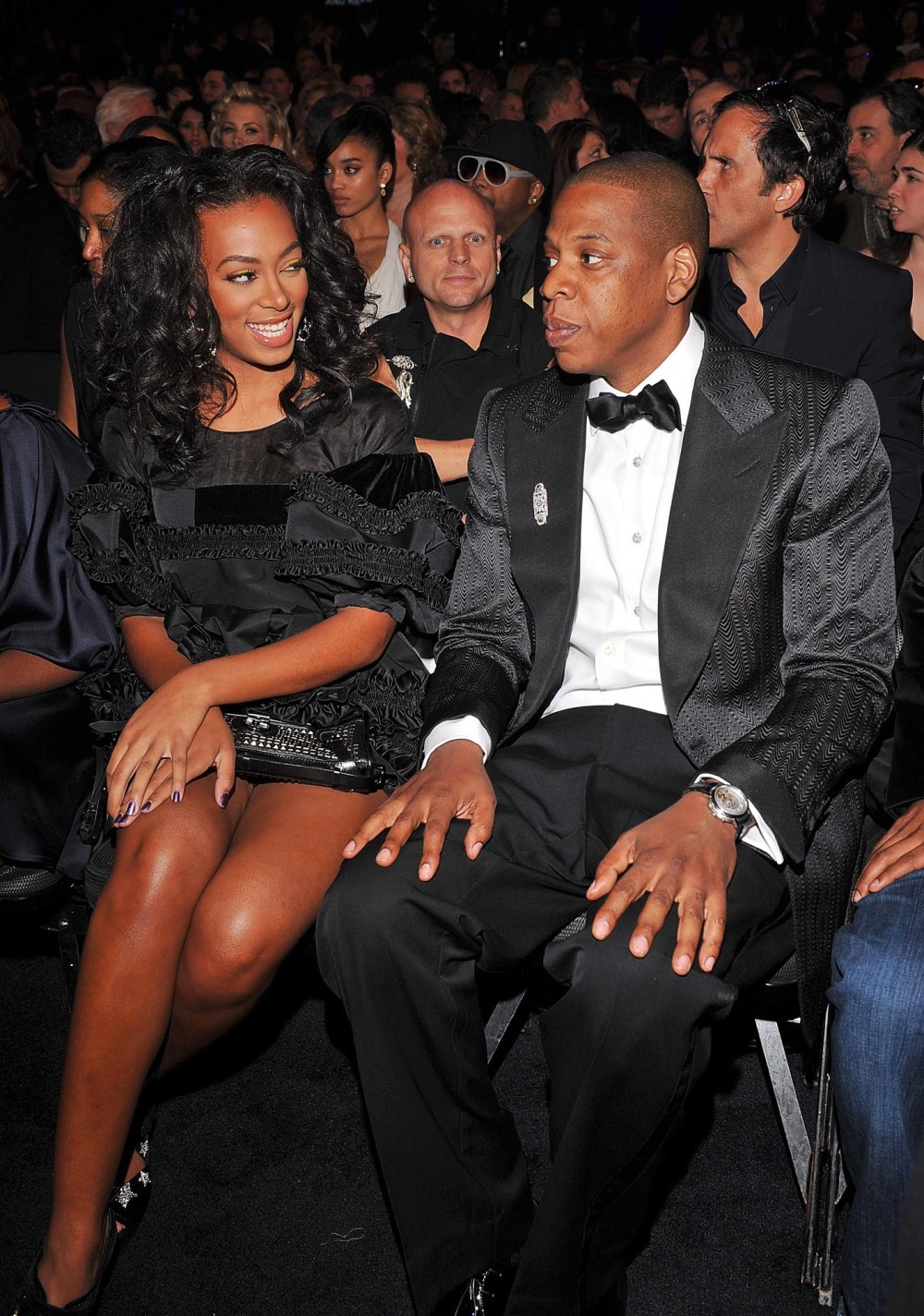 Erleben Sie den berüchtigten Elevator-Kampf zwischen Beyonce Jay Z und Solange Knowles 10 Jahre später noch einmal 593