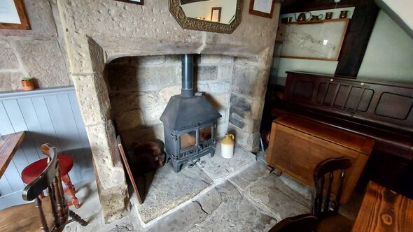 Der berüchtigte Kamin im The Cross Inn, wo Cragg Vale Coiners Abraham Ingham warf und ihn tötete
