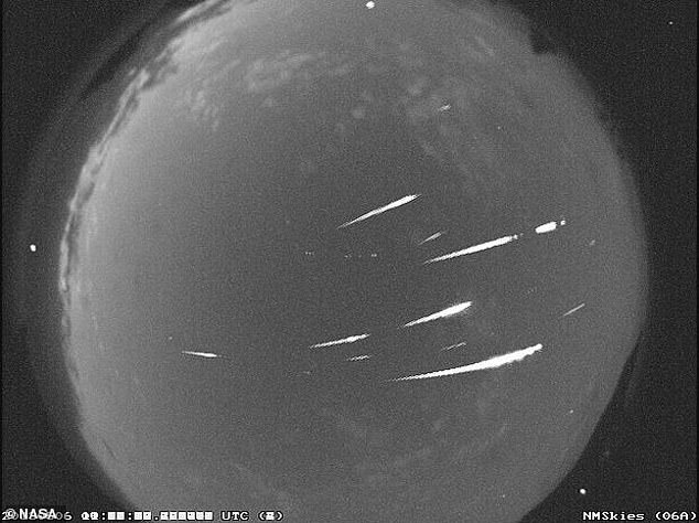 Wenn Sie die Lyriden verpassen, haben Sie am 6. Mai eine weitere Chance, eine Sternschnuppe zu sehen, wenn der Eta-Aquariid-Meteorschauer seinen Höhepunkt erreicht.  Im Bild: Eta Aquarid-Meteorschauer, aufgenommen von der NASA All Sky Fireball Network-Station in Tullahoma, Tennessee, im Mai 2013