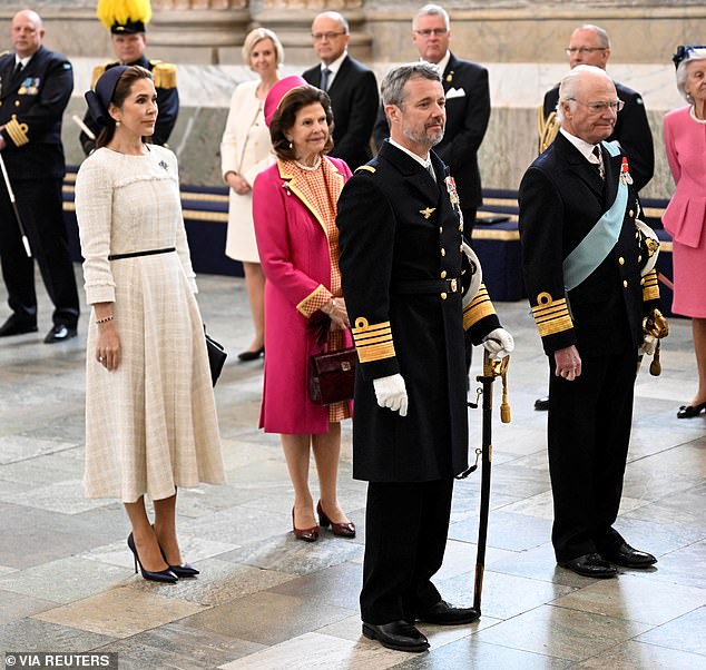 King Frederik X, King Carl XVI Gustaf, Queen Mary and Queen Silvia in the Hall of State at the Royal Palace in Stockholm