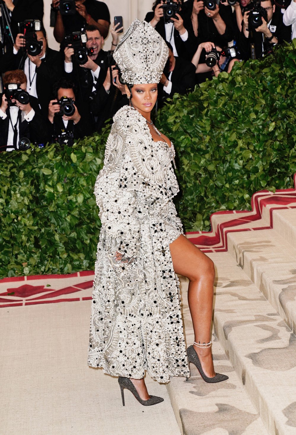 Alles, was Rihanna über ihr Met Gala-Outfit 2024 gesagt hat