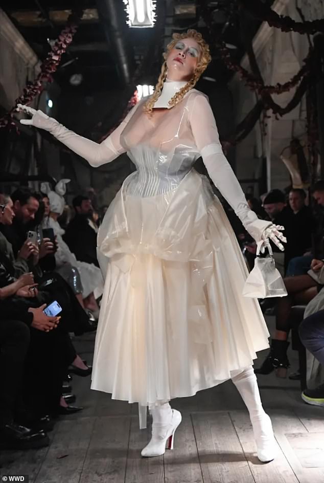 The designer showcased an array of experimentations: fabrics underwent silicone treatments to create a wet appearance