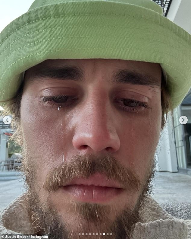 Justin sorgte kürzlich für Besorgnis, als er mehrere Selfies von ihm unter Tränen veröffentlichte