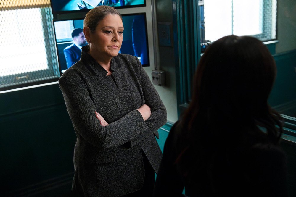 „Law and Order“-Star Camryn Manheim verlässt die Show nach dem Finale der 23. Staffel 002