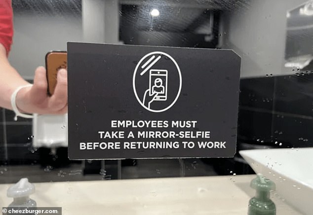 Es ist nicht ganz klar, warum „Mitarbeiter ein Spiegel-Selfie machen müssen, bevor sie an den Arbeitsplatz zurückkehren“ – aber die Regeln sind die Regeln