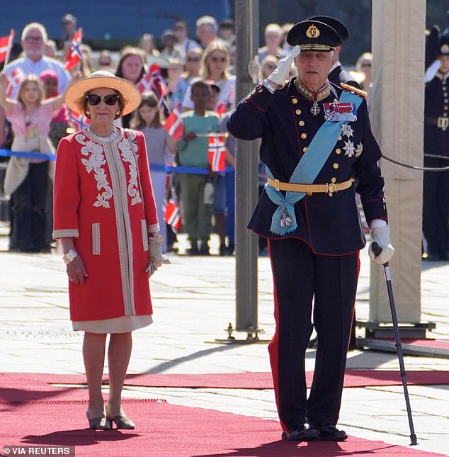 Norwegens König Harald und Königin Sonja besuchen Dänemarks König Frederik und Königin Maria