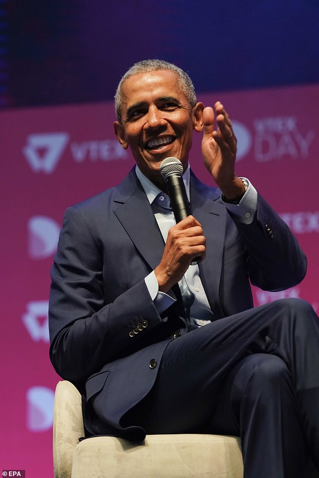 Er bezog sich auf den VTEX Day 2019-Gipfel in São Paulo, Brasilien, vor fünf Jahren.  Barack Obama im Bild bei der Veranstaltung
