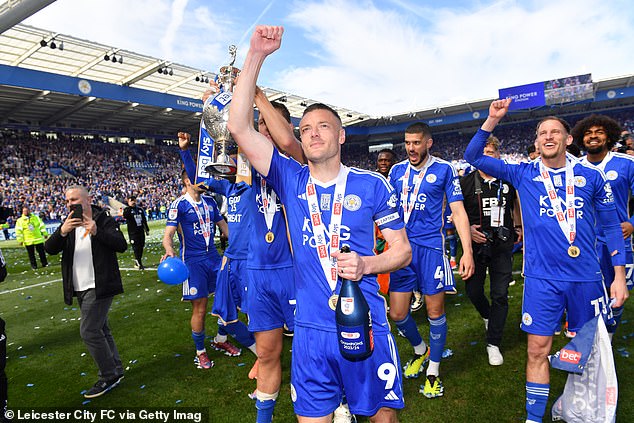Leicester feierte wild, nachdem es sich die Rückkehr in die Premier League gesichert hatte