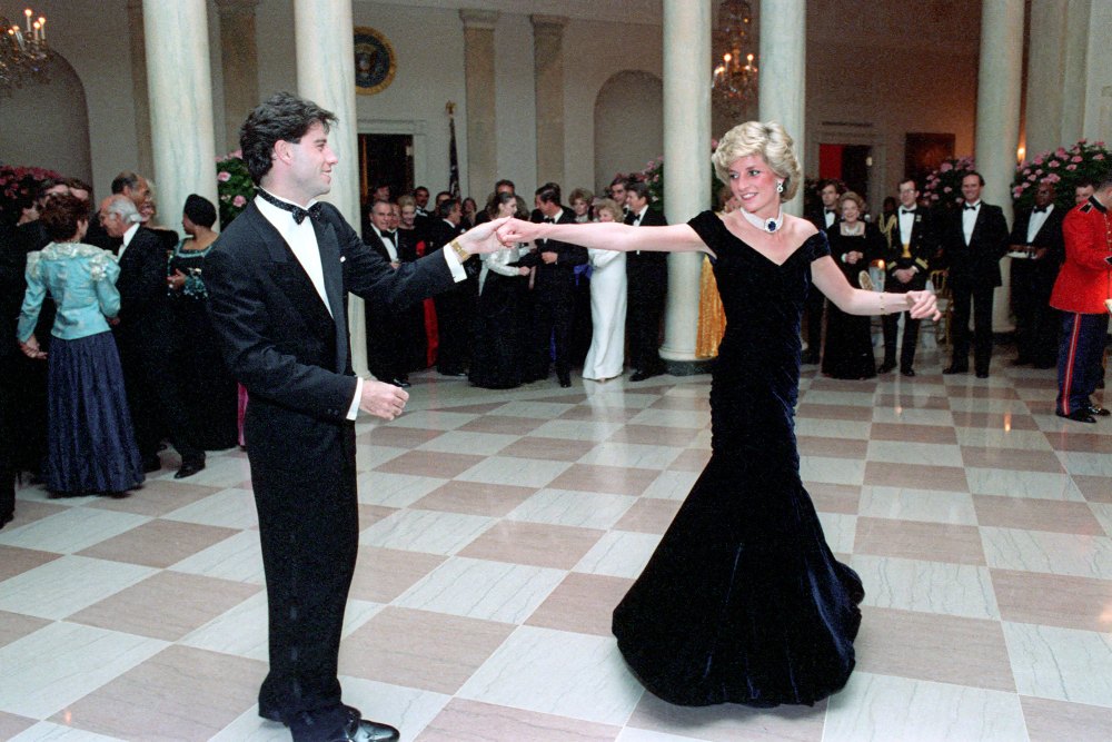 Prinz Harry erinnert sich in „Living Legends of Aviation Speech“ an den Tanz von Prinzessin Diana und John Travolta