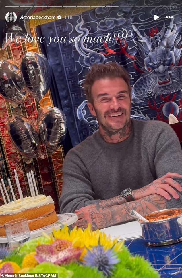 Victoria Beckham hat am Donnerstag auf Instagram Bilder vom 49. Geburtstag ihres Mannes David im kantonesischen Restaurant Canton Blue im The Peninsula London geteilt