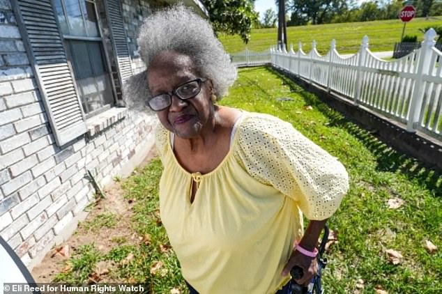 Geraldine Watkins, 81, sagte, mehr als 30 Familienmitglieder seien an Kehlkopfkrebs gestorben, während andere an Leukämie, Brustkrebs, Hodenkrebs und Leberkrebs starben