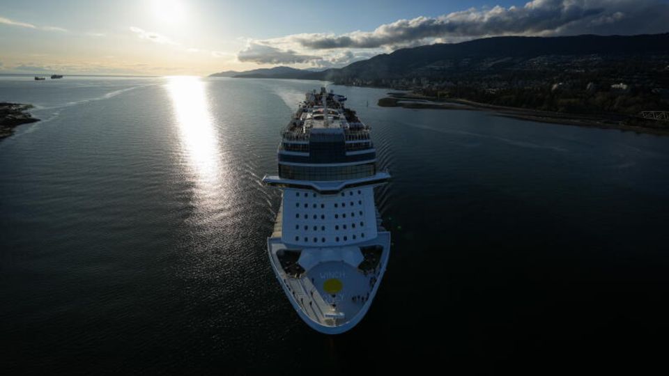 The Norwegian Cruise Line cruise ship at sea