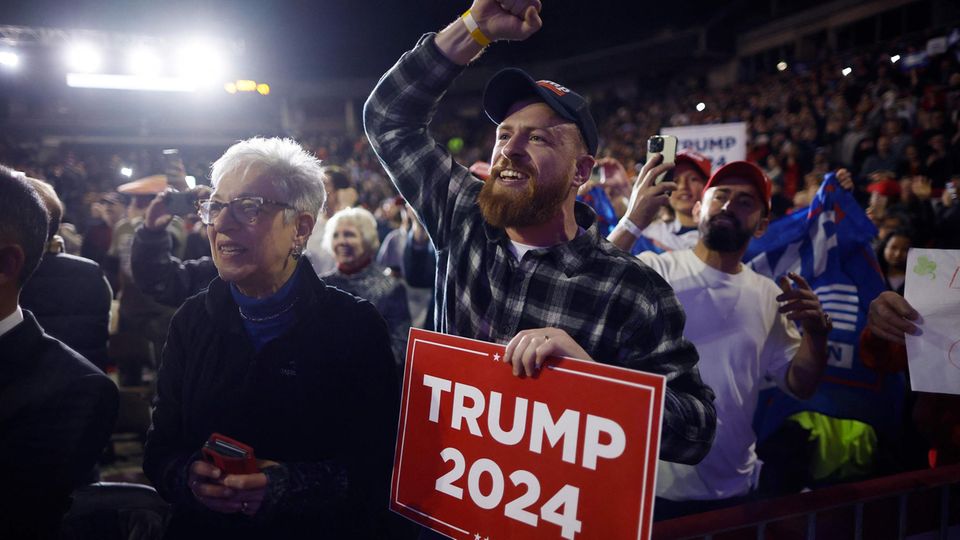 Ein Trump-Fan bei einer Wahlveranstaltung in New Hampshire