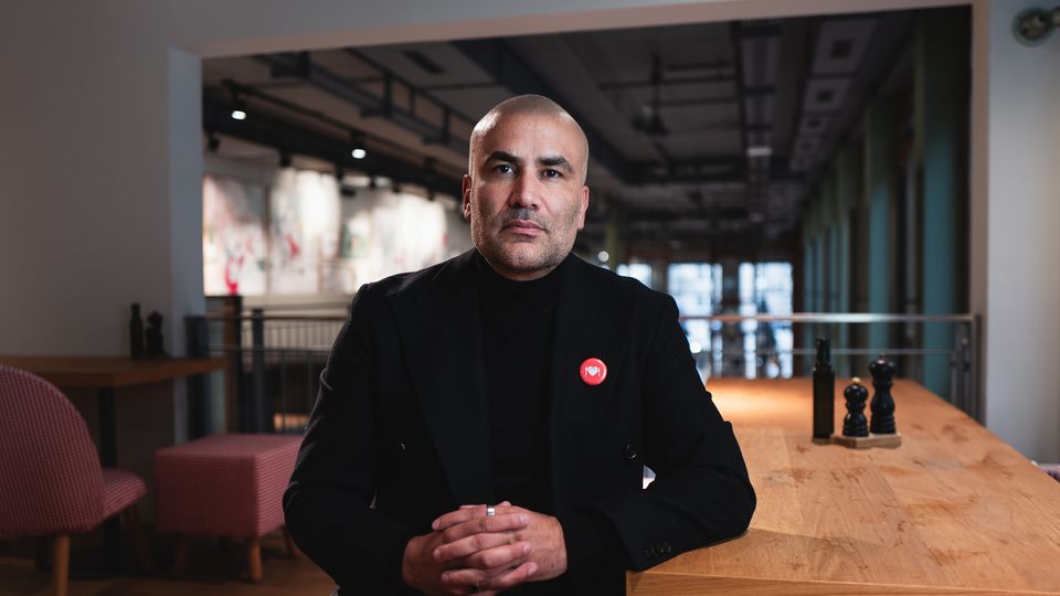 Kemal Üres is a Hamburg restaurateur and gastro expert.  With the initiative "United for gastronomy" He has been fighting for six months to ensure that the VAT increase does not happen. 