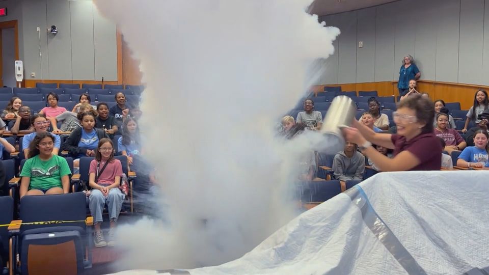 Probably the coolest teacher in the world: You have to see this physics class