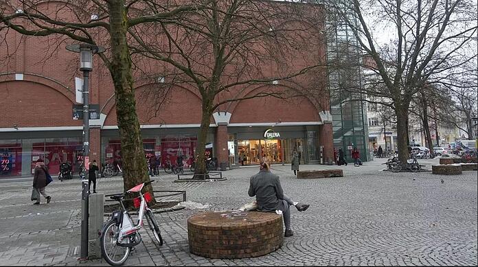 The Galeria in Neuhausen is popular in the district.  But Rotkreuzplatz is not a place where you want to sit down, many residents think.