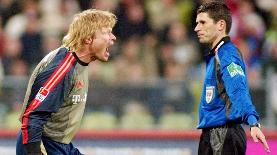 Bayern goalkeeper Oliver Kahn shouts at referee Markus Merk – a picture from 2003