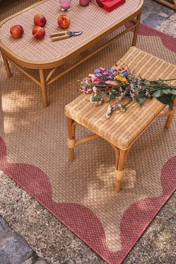 Tudy wave pattern outdoor rug