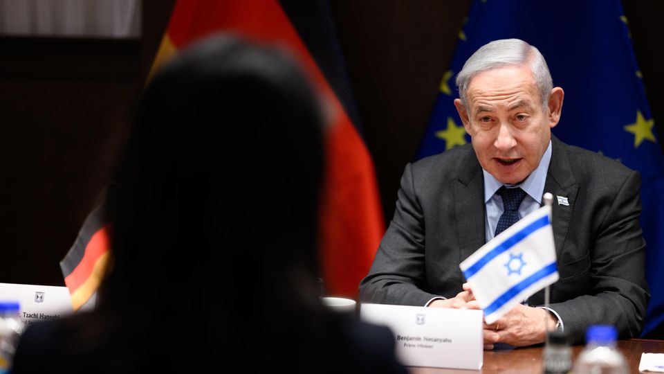 Benjamin Netanyahu spoke to Annalena Baerbock in his official residence