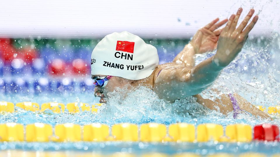 Chinese middle-distance swimmer Zhang Yufei is one of 23 athletes from China who had a positive doping test in 2021.  The following year she became a double Olympic champion