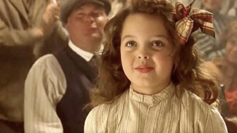 The little girl from Titanic: This is what she became
