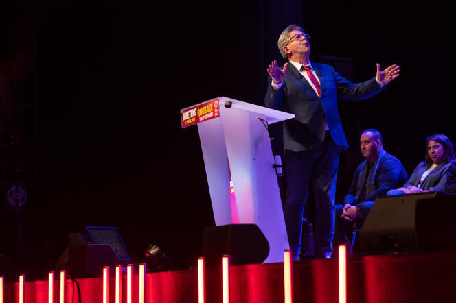 Jean-Luc Mélenchon during the meeting of the La France Insoumise party for the European elections, in Roubaix, April 17, 2024.