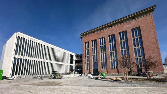 Munich's new cultural center: From ruins to a huge new cultural center: The Bergson art power plant in the west of Munich will open its doors in April 2024 after three years of construction.