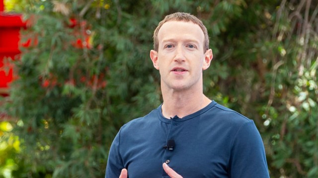 Entrepreneur: Mark Zuckerberg is the founder and head of the Facebook group Meta.