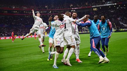 The joy of the Lyonnais in the semi-final of the Coupe de France against Valenciennes, April 2, 2024. (OLIVIER CHASSIGNOLE / AFP)