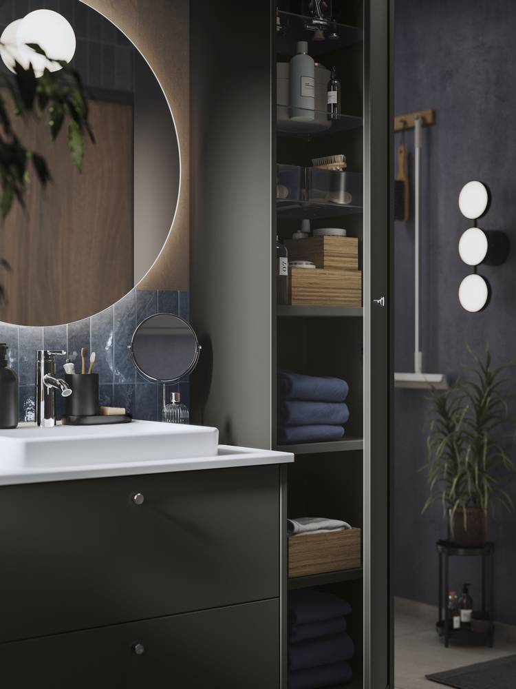 Trendy bathroom 2024 - a contemporary high-tech style