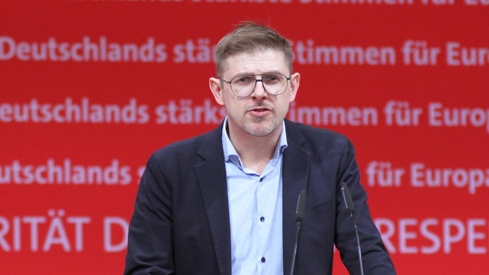 Matthias Ecke is a member of the European Parliament for the SPD