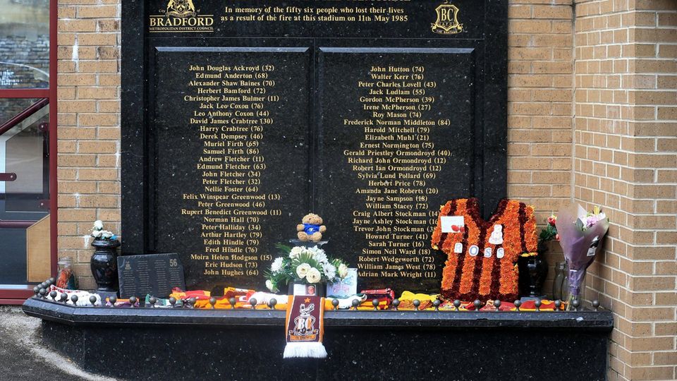 Die Gedenkstätte im Valley-Parade-Stadion von Bradford City
