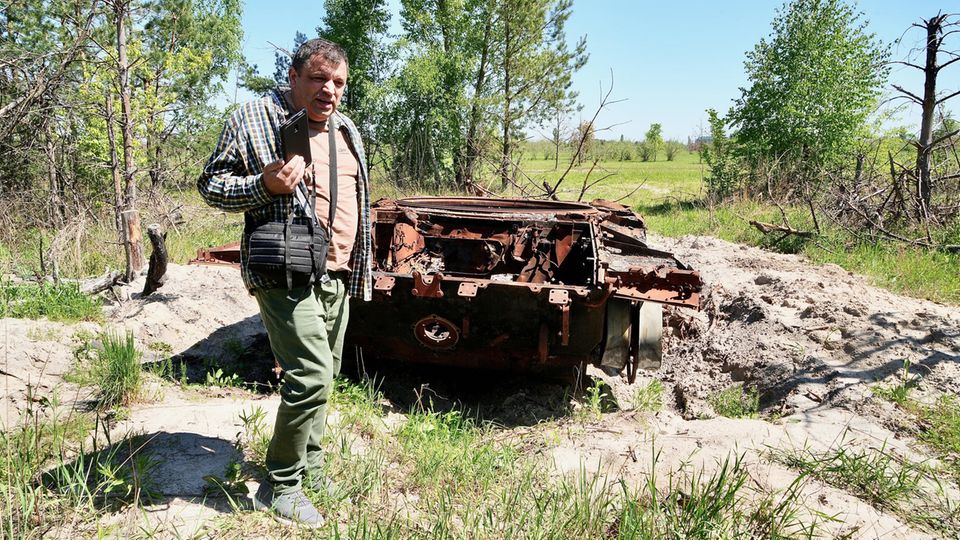Botany professor Ivan Moysiyenko documents the impact of war on the environment in Ukraine